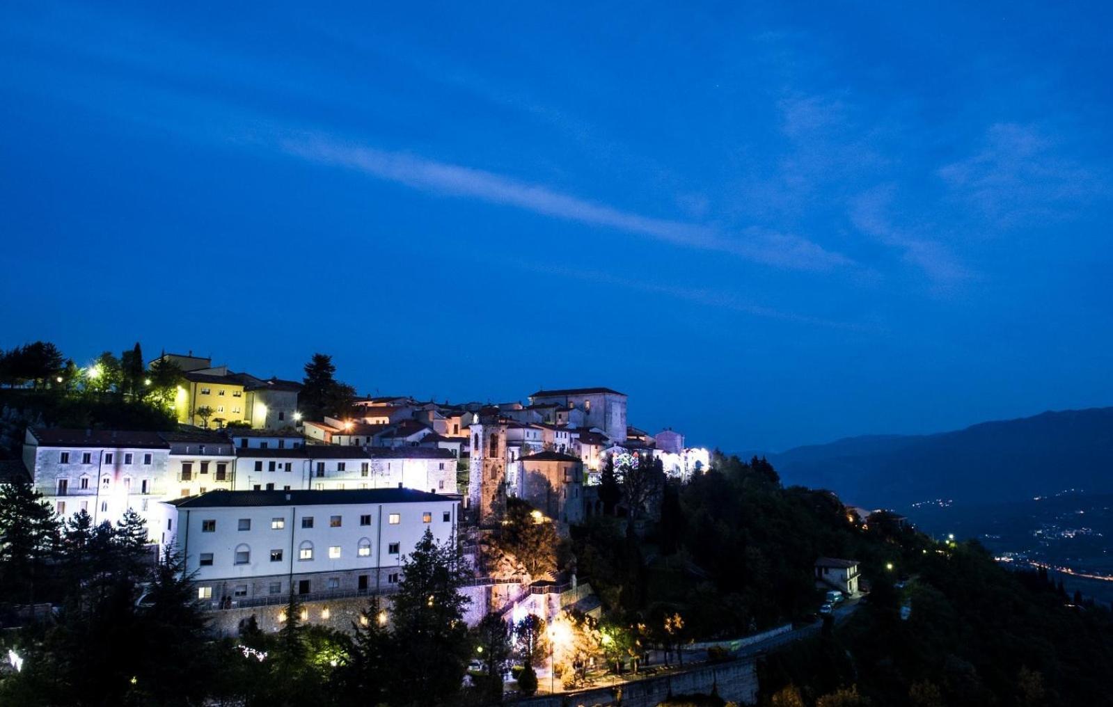 Meridiana Santa Maria del Molise Ngoại thất bức ảnh